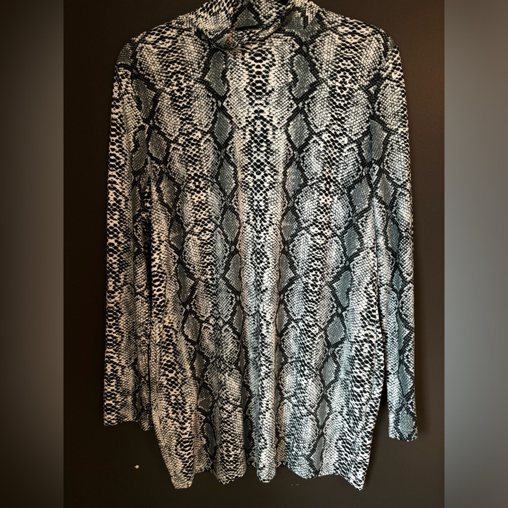 Snake Skin Print Mock Neck Top